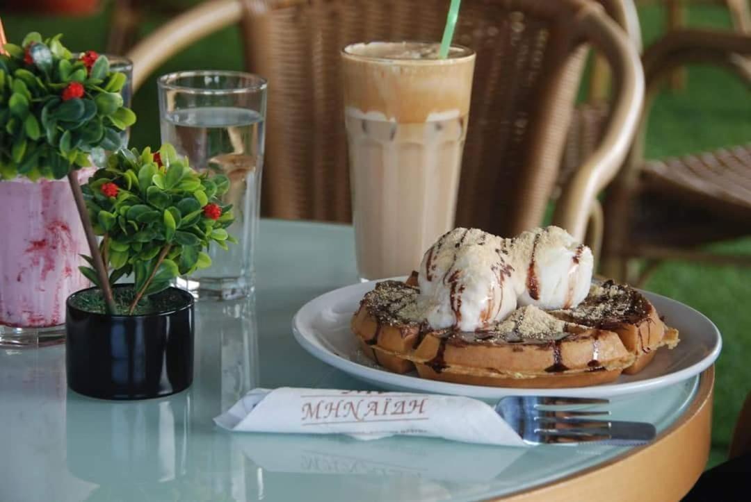 Minaides Hotel 카코페트리아 외부 사진